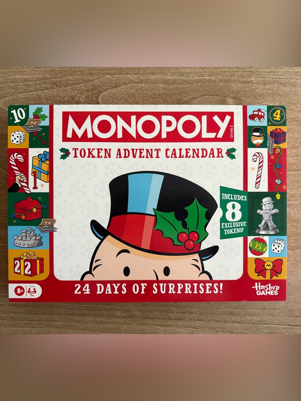 Monopoly Advent Calendar 24 Days Tokens (Including 8 Exclusive Tokens) Christmas